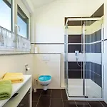 Buchmann Apartman *